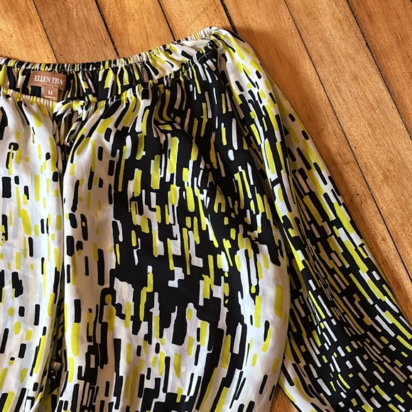 Ellen Tracy Women’s Black and yellow patterned balloon sleeve blouse size m - Picture 2 of 7